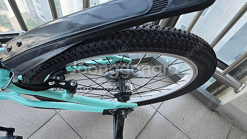 주니어 자전거 S급 거의 새것 팝니다 엘림 20R 민트컬러--2