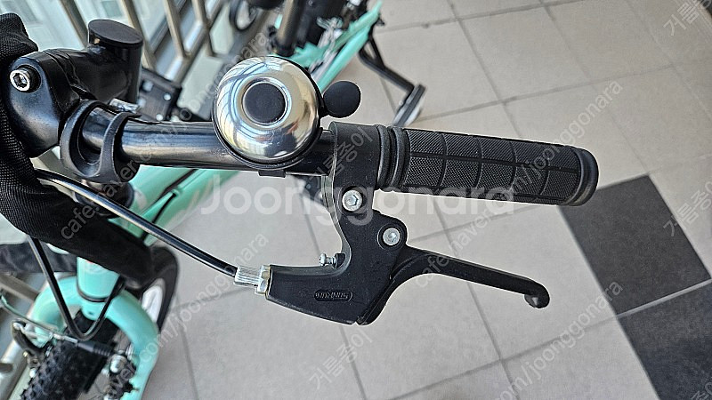 주니어 자전거 S급 거의 새것 팝니다 엘림 20R 민트컬러--5