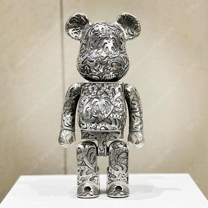 스티븐해링턴x로얄샐랑고르 베어브릭 400% steven harrington, bearbrick