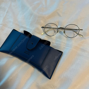 젠틀몬스터 디어클래식 안경 002 실버 모델 판매합니다.