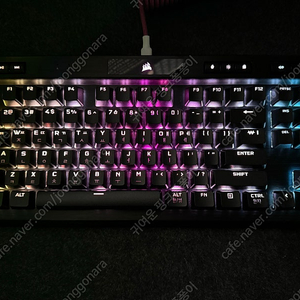 공방풀윤활 커세어 K70 RGB TKL OPX광축 게이밍키보드 팝니다