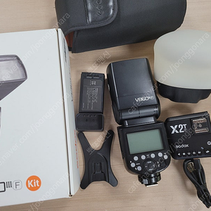 후지필름 카메라용 플래시 고독스 V860III(F) & X2T 고속동조 송신기 세트 판매(15만)