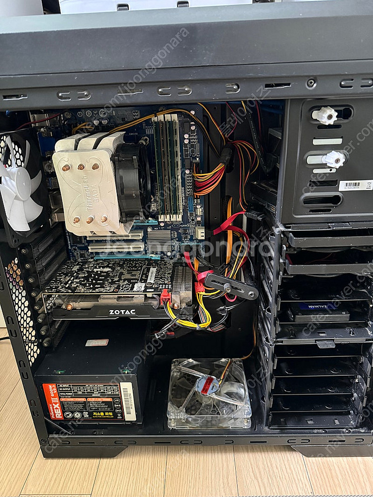 1240v2, 1060 6g 본체 판매합니다--4