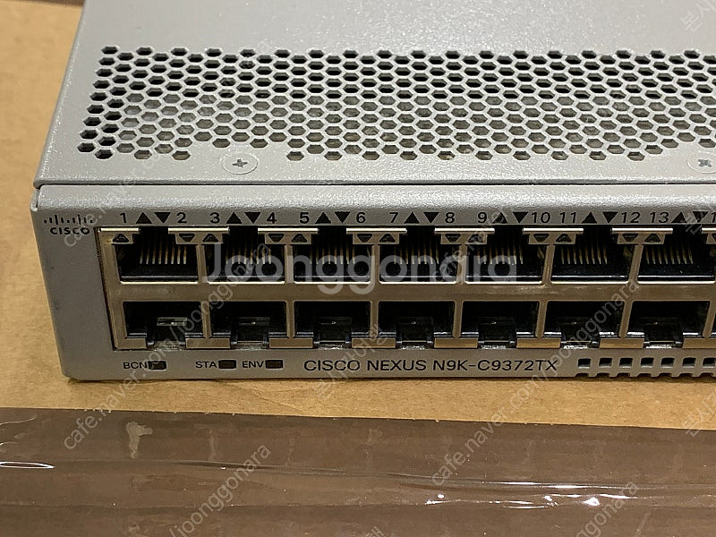 시스코 10G 스위치 Cisco 48포트 N9K-C93...--1