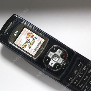 LG 핸드폰 CYON KTF LG-KP4400 올드폰 구형폰 옛날핸드폰 피처폰 피쳐폰 고전소품 옛날소품 옛날휴대폰 레트로소품 빈티지소품 인테리어소품 빈티지핸드폰 핸드폰게임 폴더폰