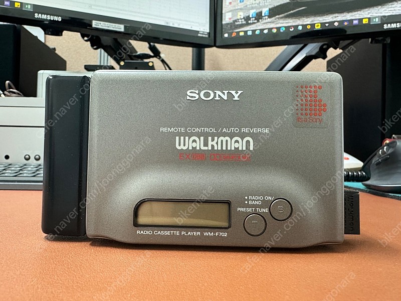 SONY WM-F702