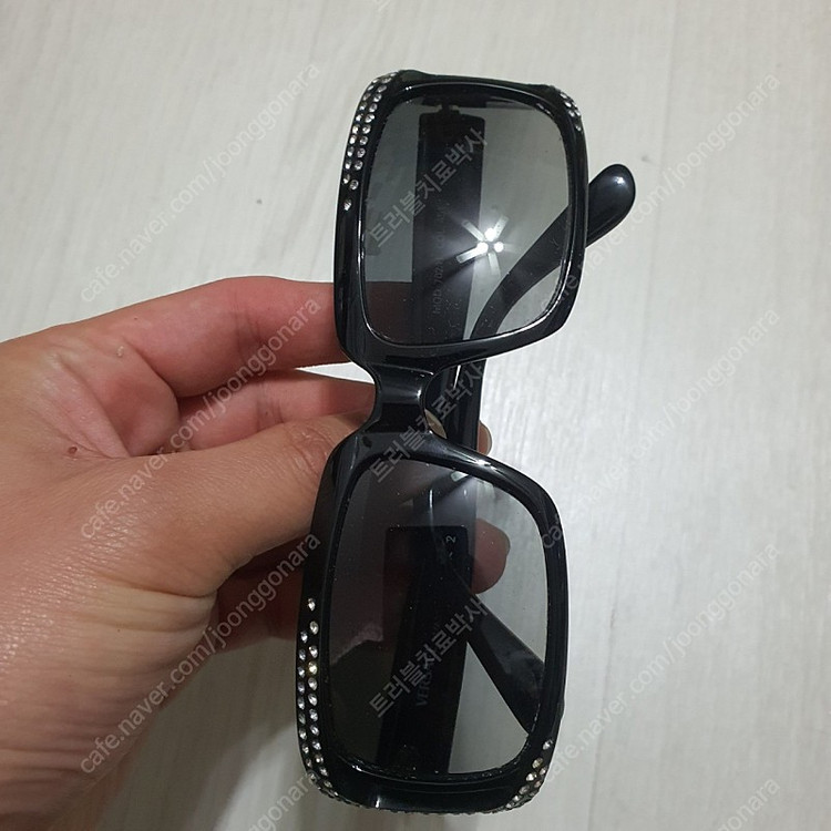 베르사체 선글라스 MOD.702/H 이미지