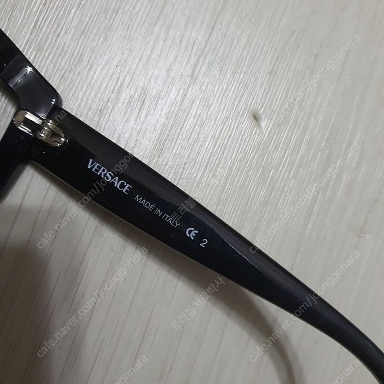 베르사체 선글라스 MOD.702/H 이미지