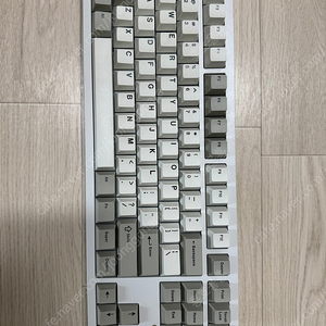 qk80 wk 화이트 팝니다.