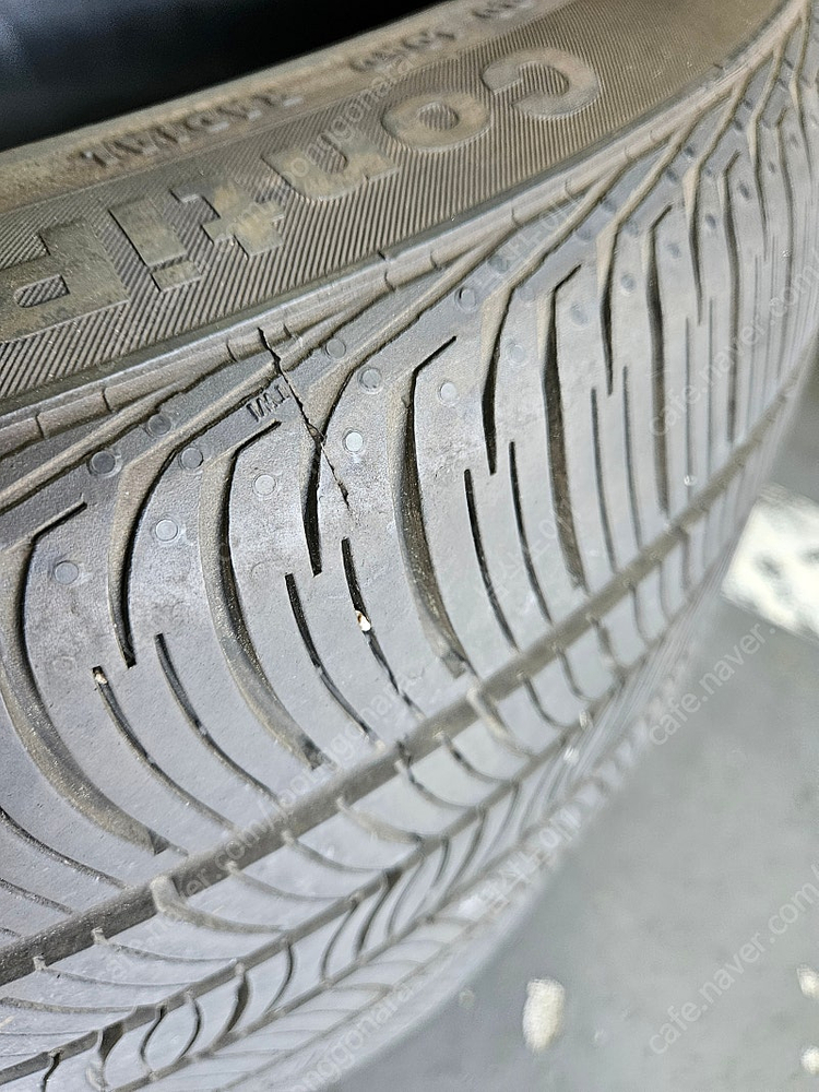 BMW 750Li에 들어갔던 중고타이어(트레이드80% 이미지