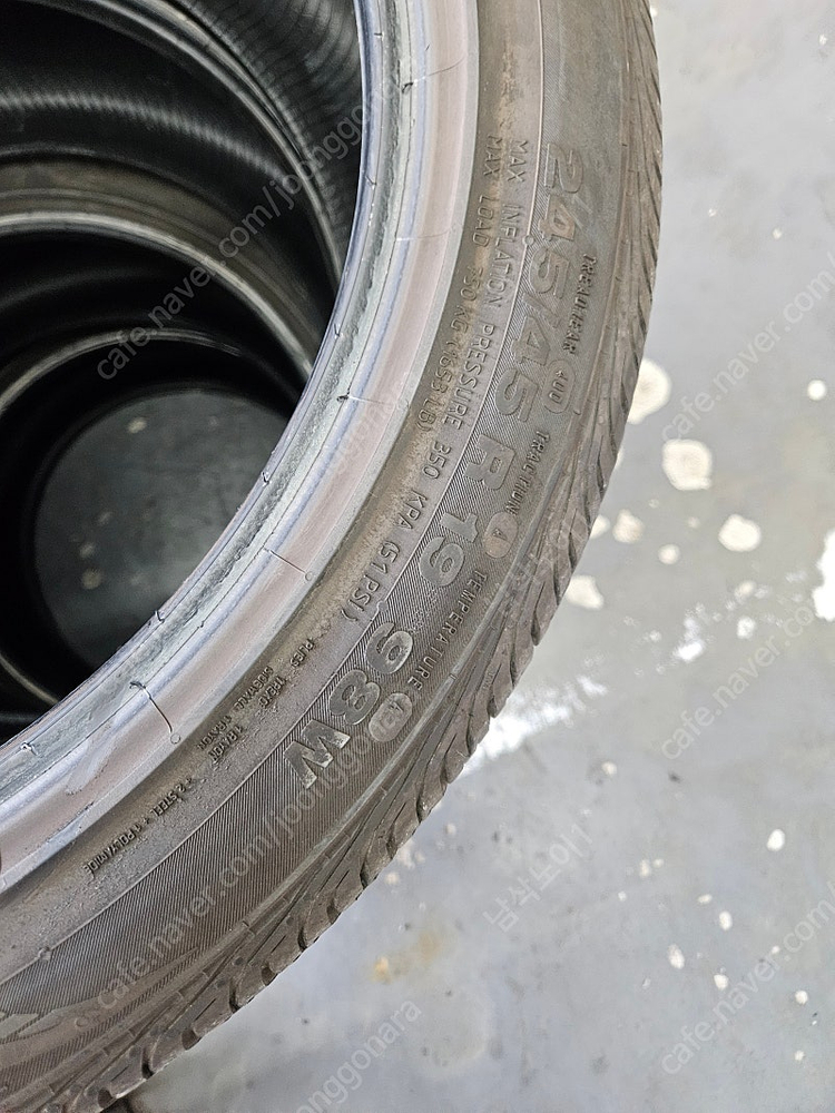 BMW 750Li에 들어갔던 중고타이어(트레이드80% 이미지