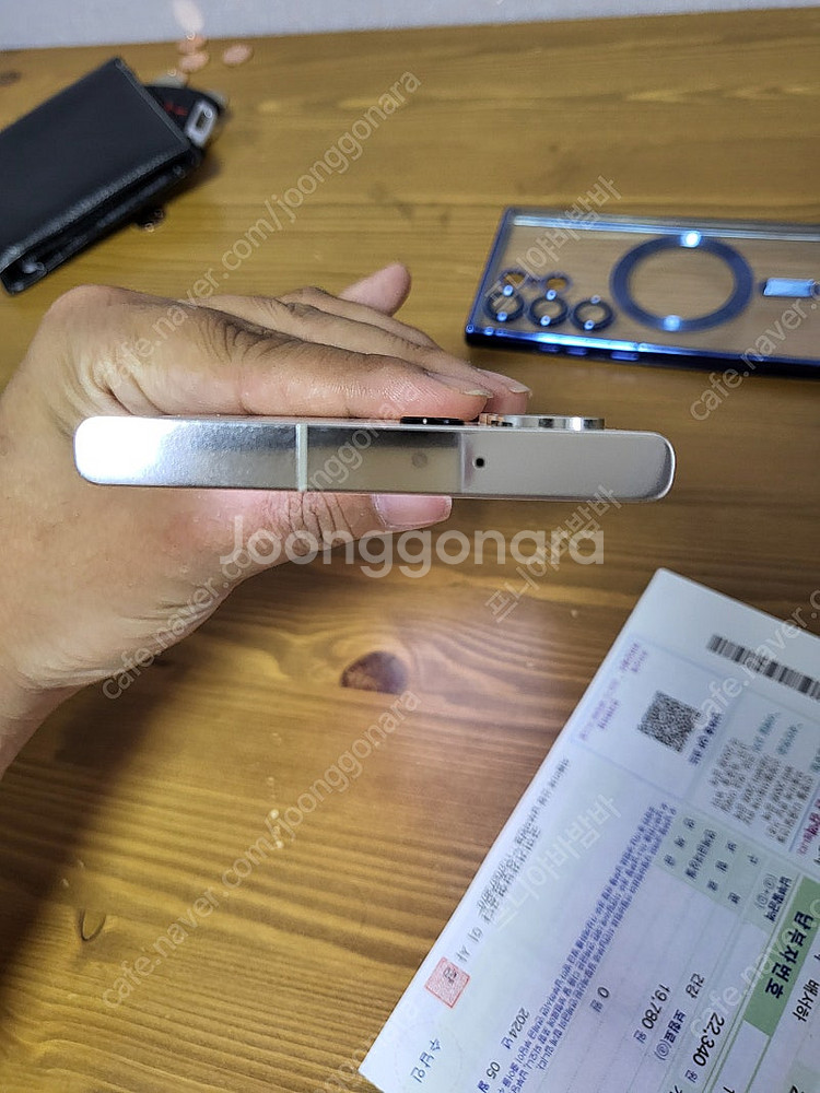갤럭시 s23 울트라 512 gb 화이트 팝니다--2