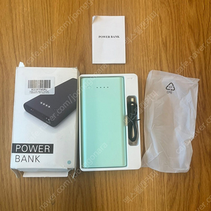 [새 상품] 26800mAh 대용량 보조배터리 팝니다.