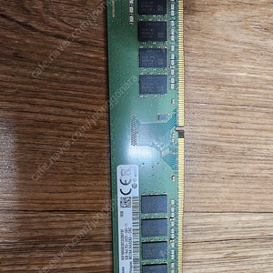 삼성전자 메모리 램 DDR4 8G 2400T (PC4-19200) 1개 팝니다