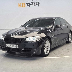 BMW5시리즈 (F10) 528i xDrive (5인승)@중고차@중고차매입@전액할부@저신용자@신불자@소액할부@현금@카드 전부 가능합니다!