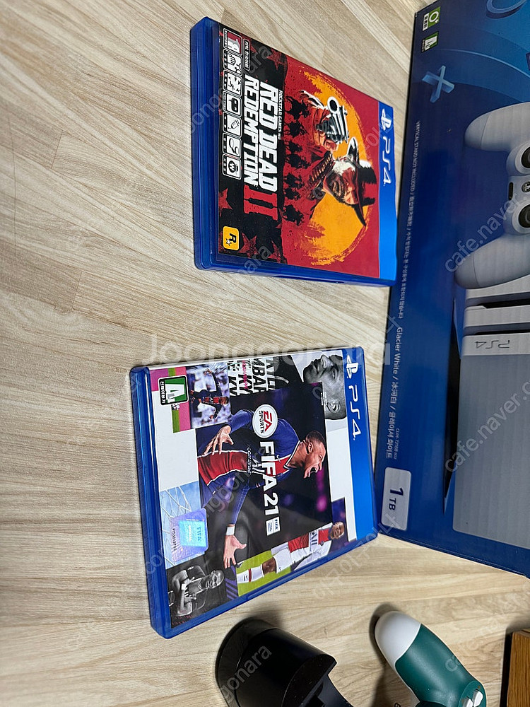 PS4 pro 7218b(신공정)1tb+타이틀2개+듀얼쇼크3개 풀박--6