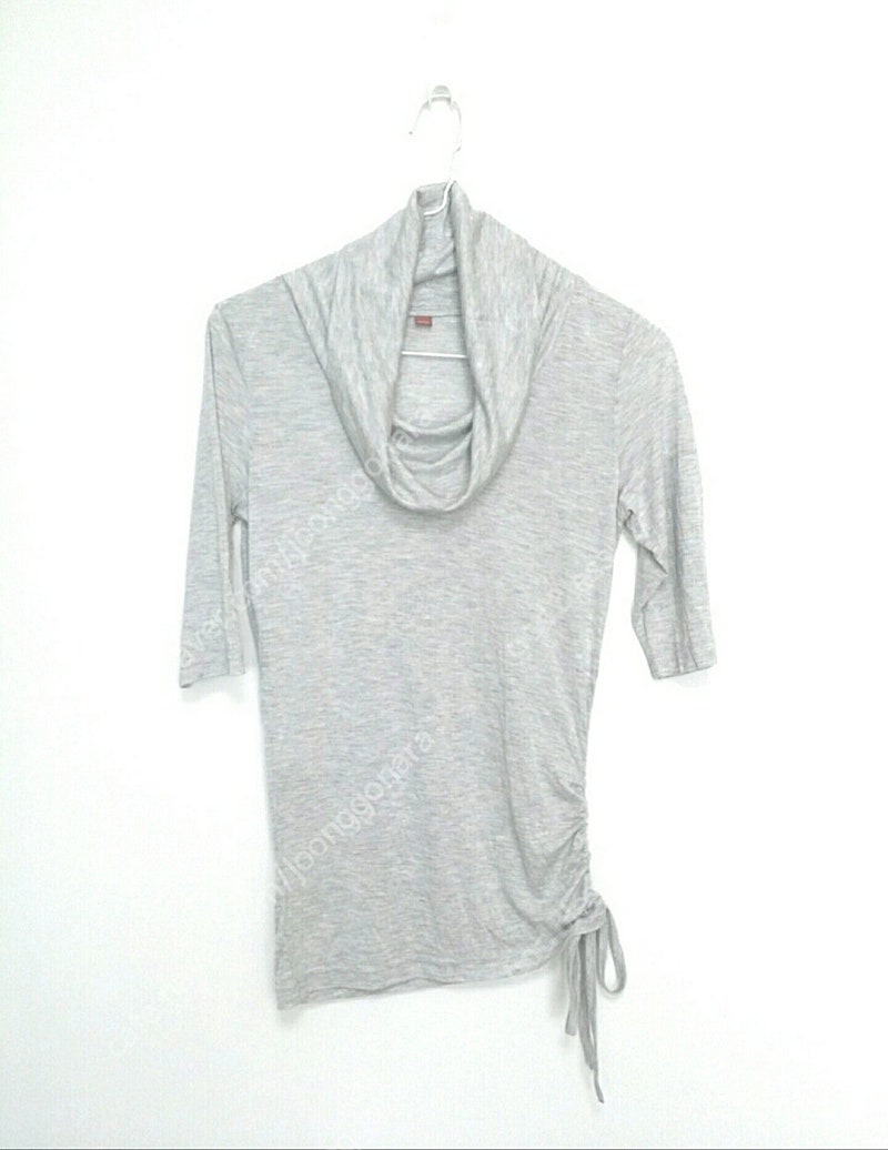 (새제품) 에스프리 여성 터틀넥 반팔 티셔츠 (XS)