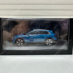 [새상품] Audi e-tron 미니어처 Model 1:43