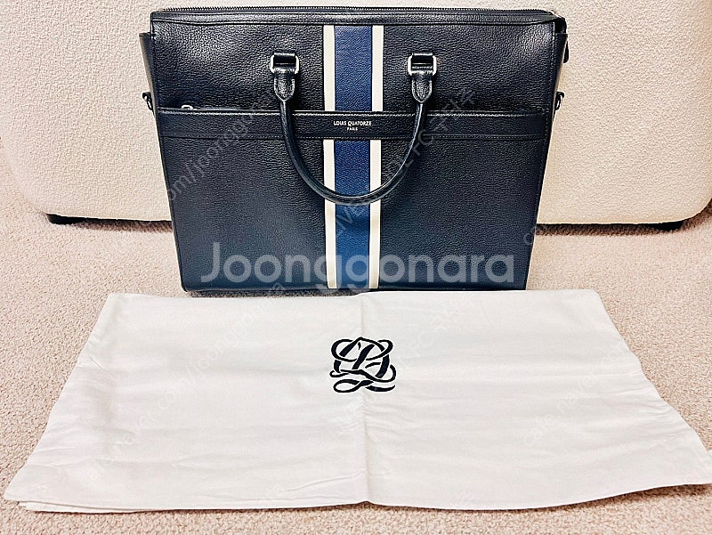루이까또즈 가방 팝니다.--1