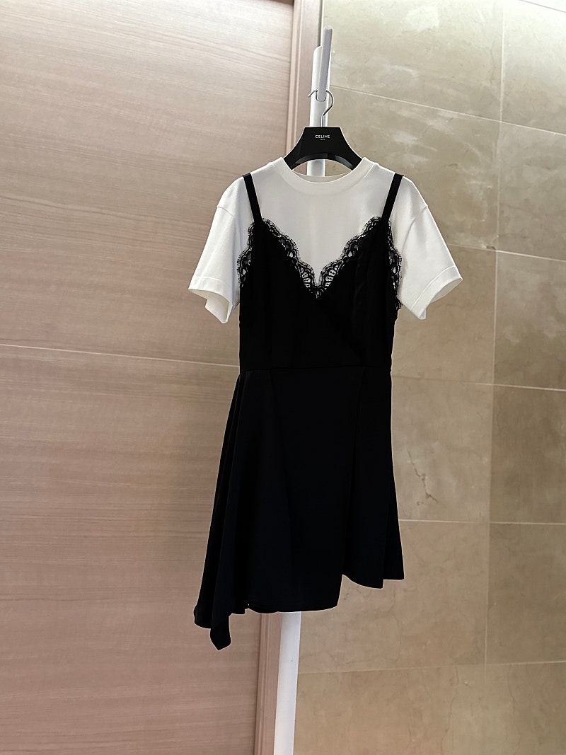 알렉산더 맥퀸 원피스 드레스 Alexander Mcqueen dress white black 정품 구찌 프라다 샤넬 루이비통 셀린느 에르메스 디올 몽클레어 미우미우 펜디 알렉산더왕