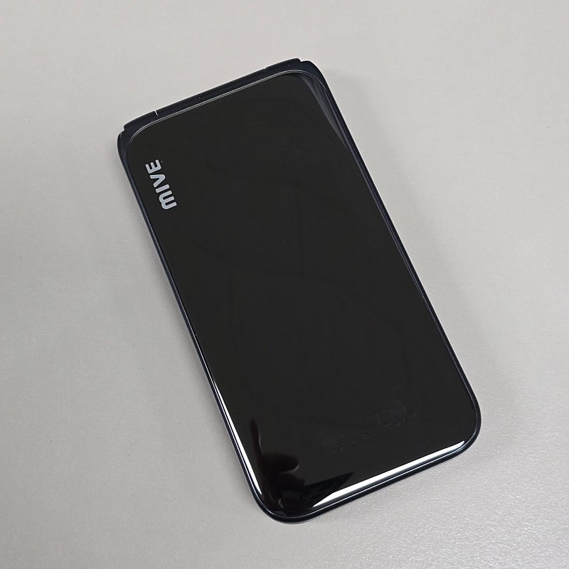 마이브 스타일폴더폰 32기가 블랙색상 23년 7월개통 9만에판매합니다