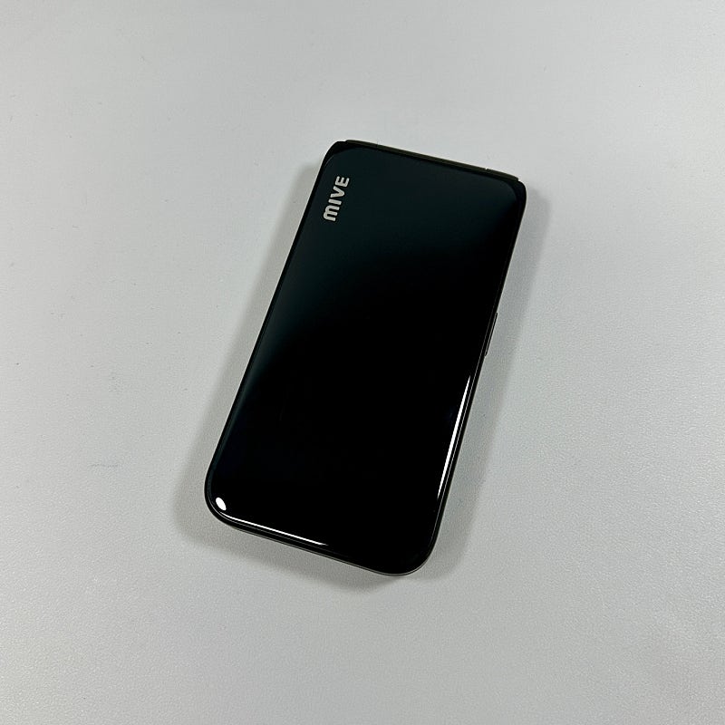 효도폴더폰 카톡가능한폴더폰 스타일폴더 검정 32기가 SKT 8만 판매합니다.