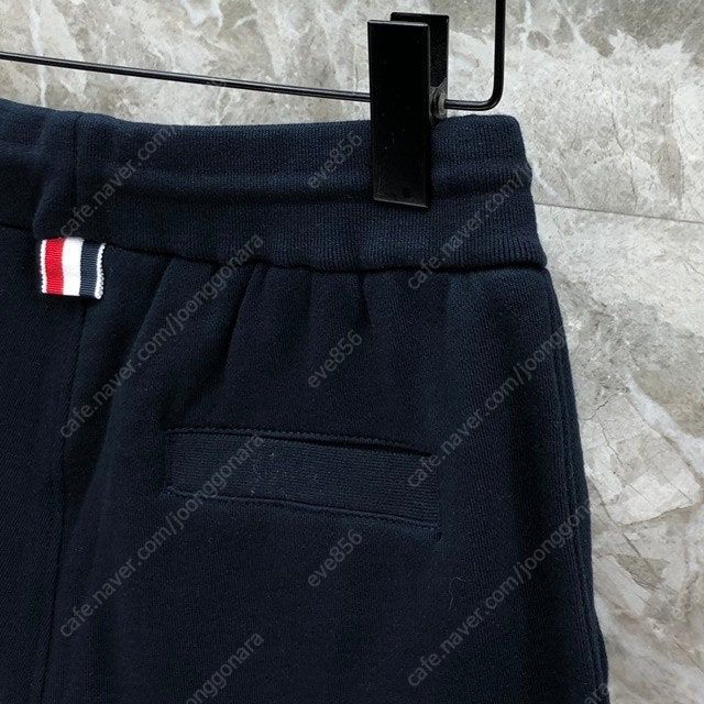 톰브라운 암밴드 쇼츠 밴딩 반바지 3칼라 이미지