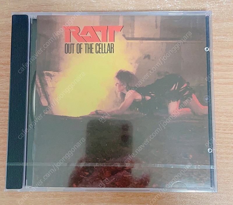 래트 Ratt - Out Of The Cellar 미개봉