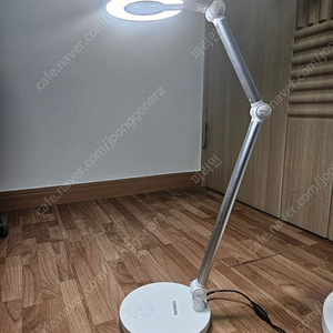 삼성 led 데스크 램프 팝니다. SI-GM9C10A2A2D