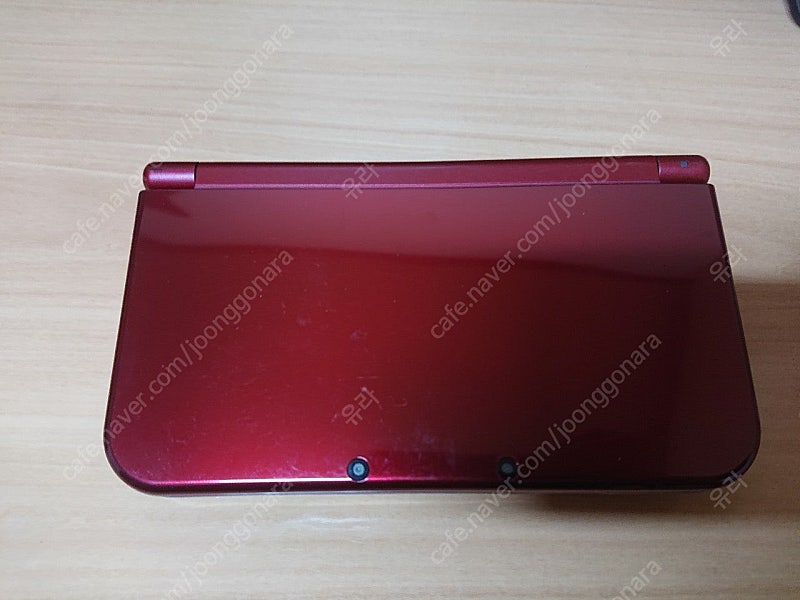 닌텐도 NEW 3DS XL 레드 색상 팝니다. 상단 화면 ips