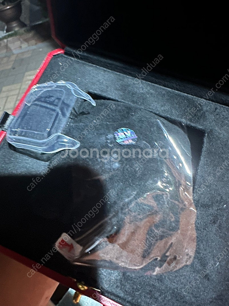 BV공장 까르띠에 산토스 라지 판매합니다--2