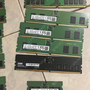 삼성 ddr5, ddr4 및 klevv 메모리 팝니다