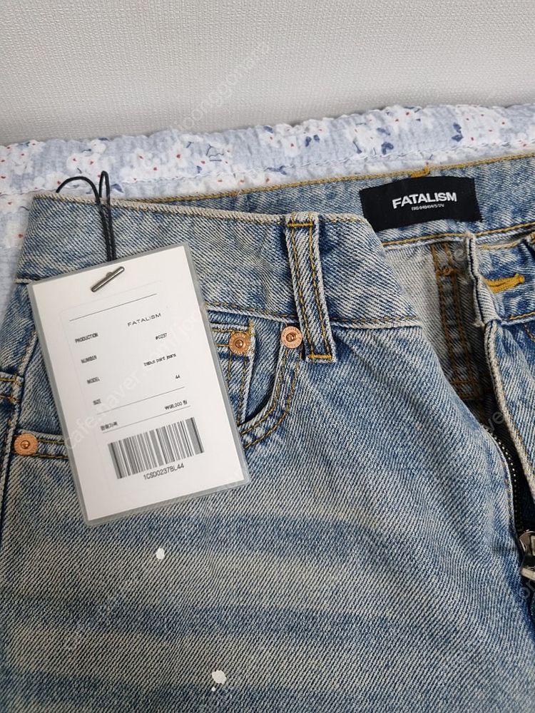 페이탈리즘 청바지/ 트라버스 페인트진 미개봉 판매 44사이즈--2