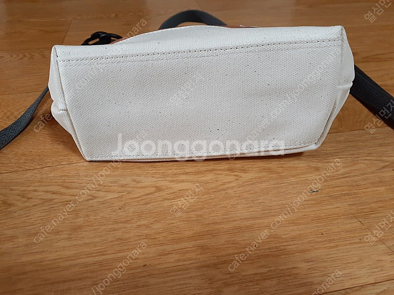 가방 새거입니다 예쁜니다 귀여워요 여행.운동등 편하게 ...--2