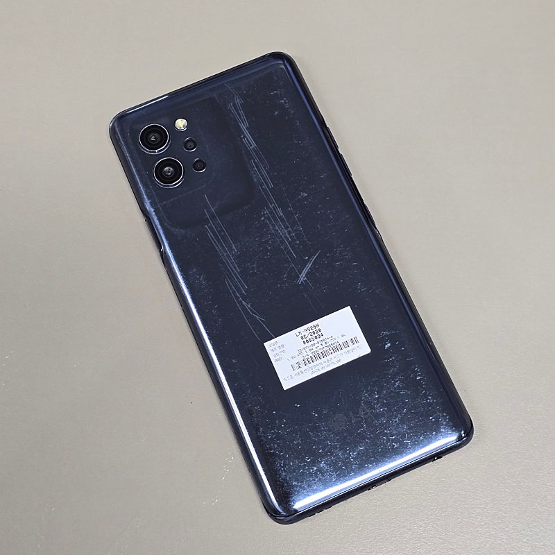 LG Q92 블랙 128기가 무잔상 상태좋능 가성비폰 8만에 판매합니다