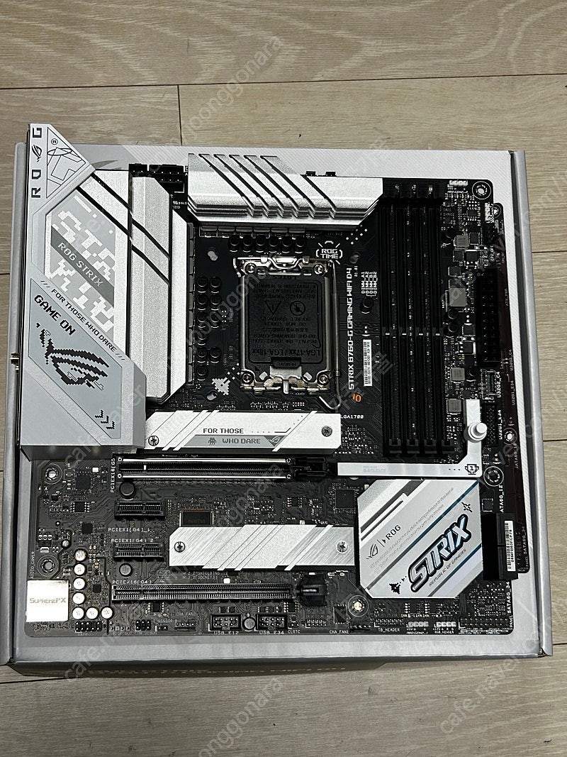 ASUS ROG STRIX B760-G GAMING WIFI(D4)판매합니다