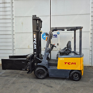 [중고지게차]TCM 전동지게차 2.0톤 1550시간 사용 베일크램프장착 2단 4000MM