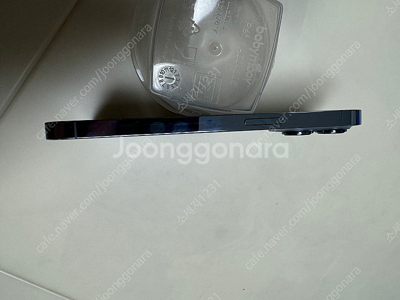 아이폰13프로 256 시에라블루(좌측 하단 깨짐)--3