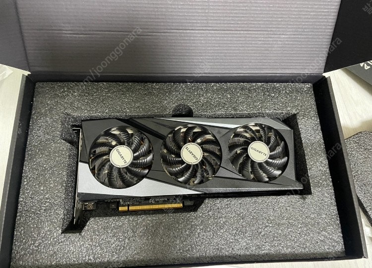 기가바이트 라데온 그래픽카드 rx6700xt풀박스