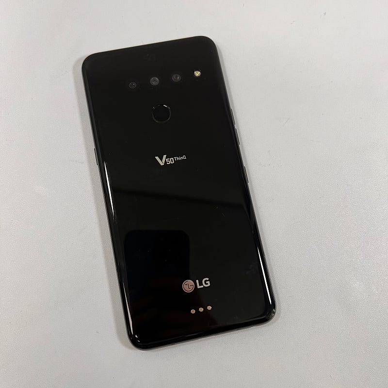 외관S급 LG V50 검정색 128기가 11.9만원 판매합니다. V500 단종폰 LG폰