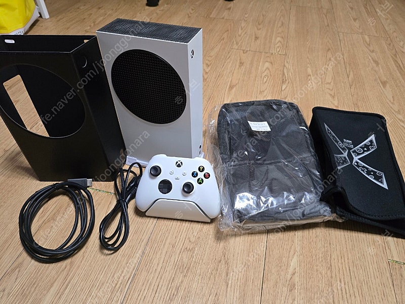 엑스박스 시리즈S xbox series s 엑시스 팝니다