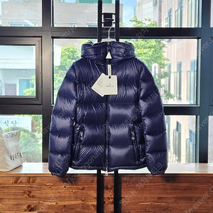 23FW MONCLER 몽클레어 DOURO 패딩 블루 여성