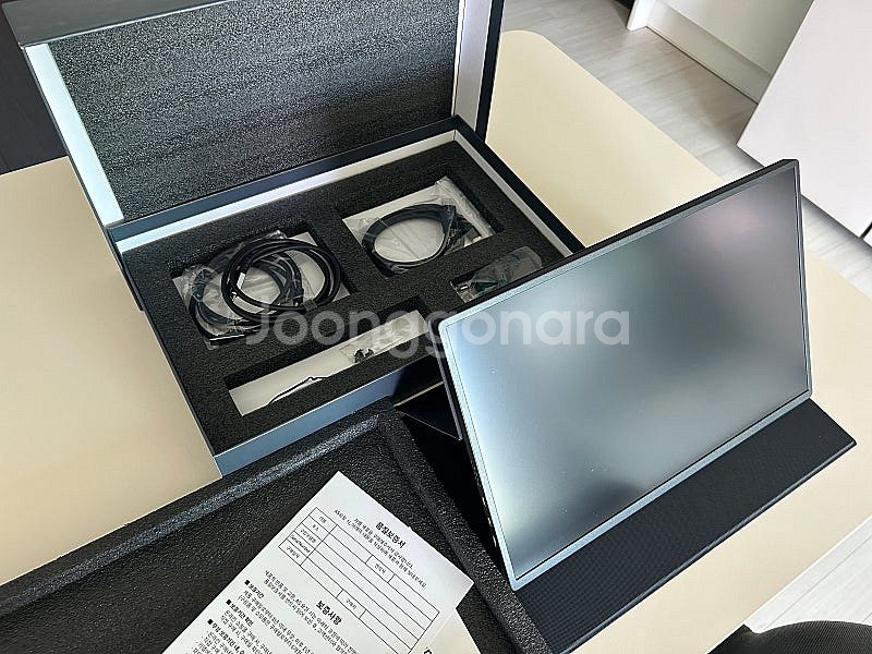 카멜 프리즘 CPM1610IQ 16인치 포터블 QHD모니터--1