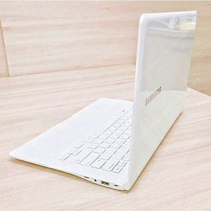 [빠른속도/슬림제품] 삼성 화이트 노트북