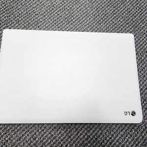 LG울트라 15U56(i7) 노트북 팔아요.