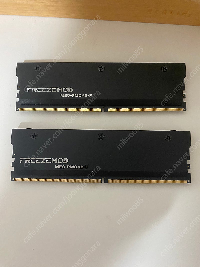 klevv(클레브) ddr5 4800 16gb 메모리 2개 팝니다. (방열판 포함)