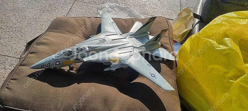 1:48 완성품 제트전투기 F14 톰캣 팝니다--2