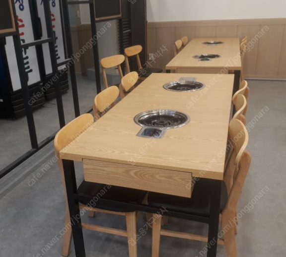 식당 뷔페 함바 한식 양식 일식 등 업소에서 쓰는 주문 제작 가능한 테이블 원형 가능