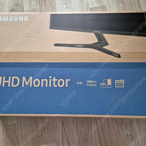 삼성 UHD 4K 모니터 32인치 팝니다