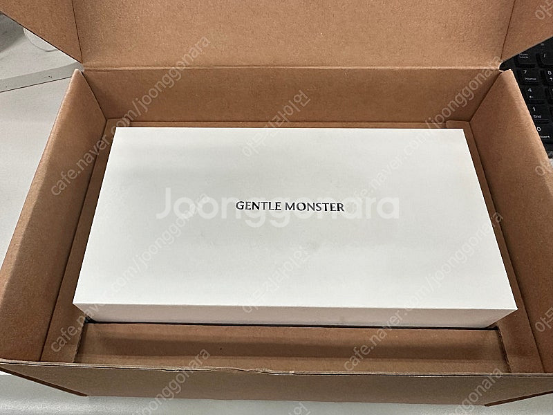 젠틀몬스터 모나코 01 팝니다 (가격인하)--3